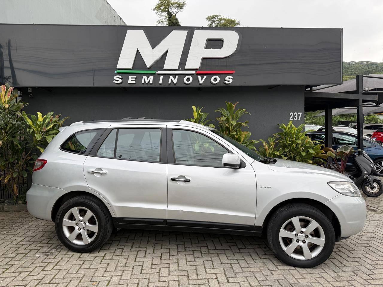 Foto numero 1 do veiculo Hyundai Santa Fe GLS 2.7 V6 4x4TipTronic  - Prata - 2007/2008