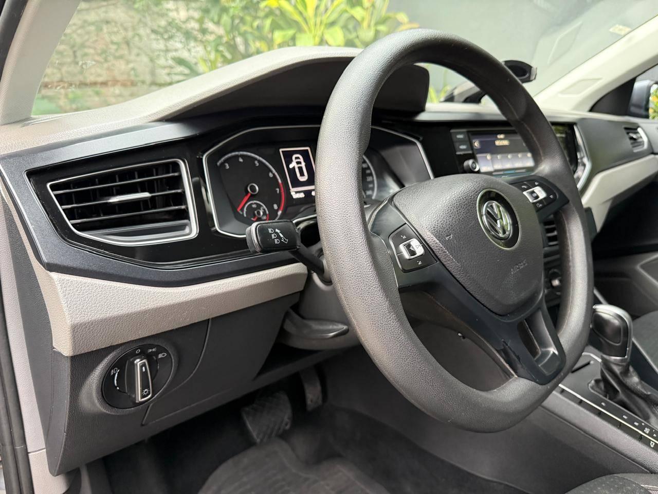 Foto numero 14 do veiculo Volkswagen Polo Comfort. 200 TSI 1.0 Flex 12V Aut.  - Cinza - 2019/2020