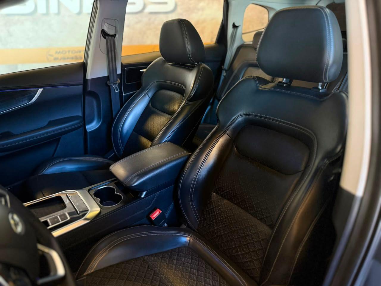 Tiggo 8