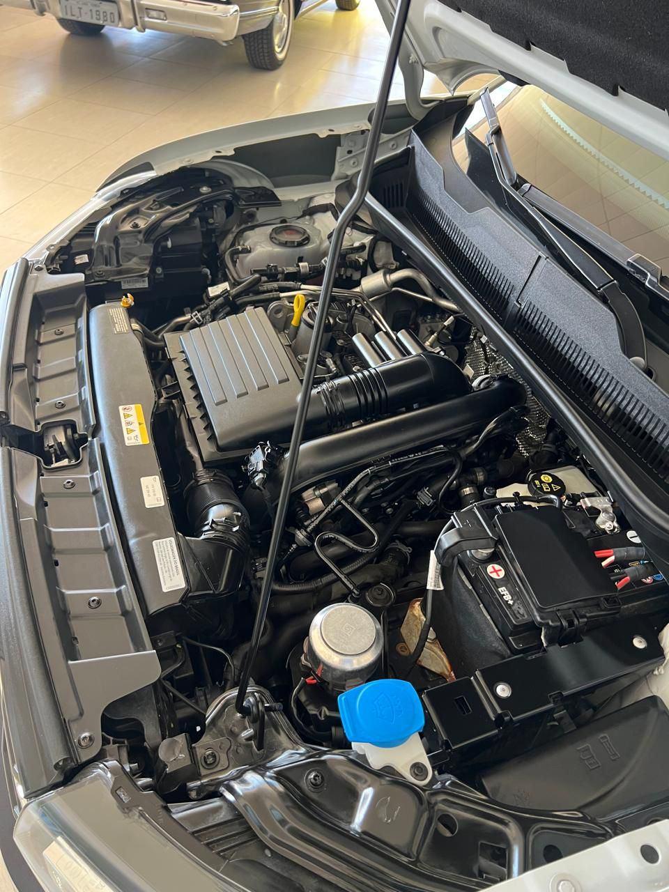 Foto numero 3 do veiculo Volkswagen T-Cross Hig. 250 TSI 1.4 Flex 16V 5p Aut  - Prata - 2025/2025