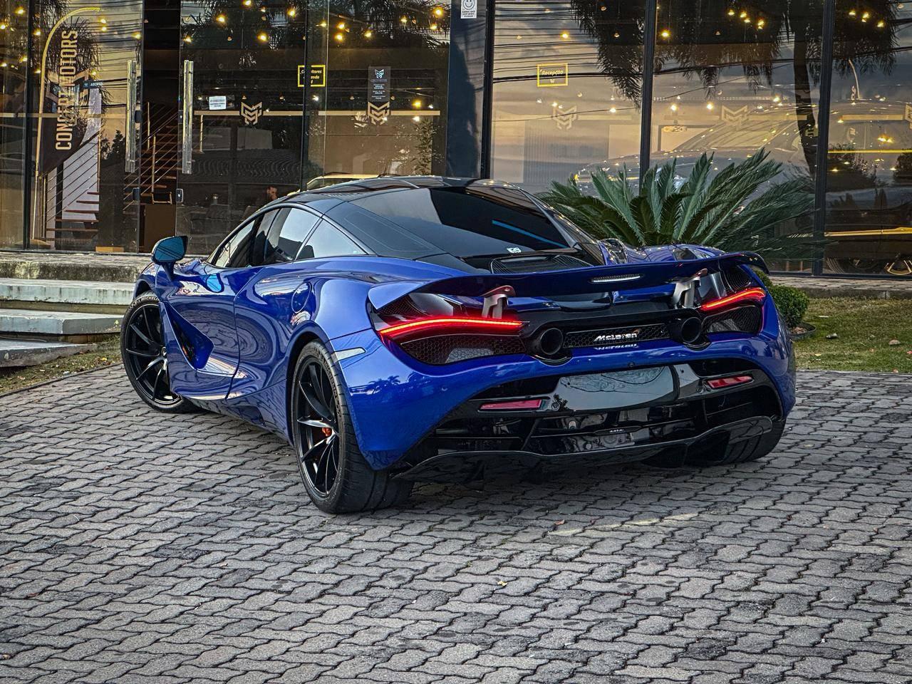 Foto numero 19 do veiculo Mclaren 720S Coupe 4.0 Bi-Turbo V8 2p  - Azul - 2018/2019