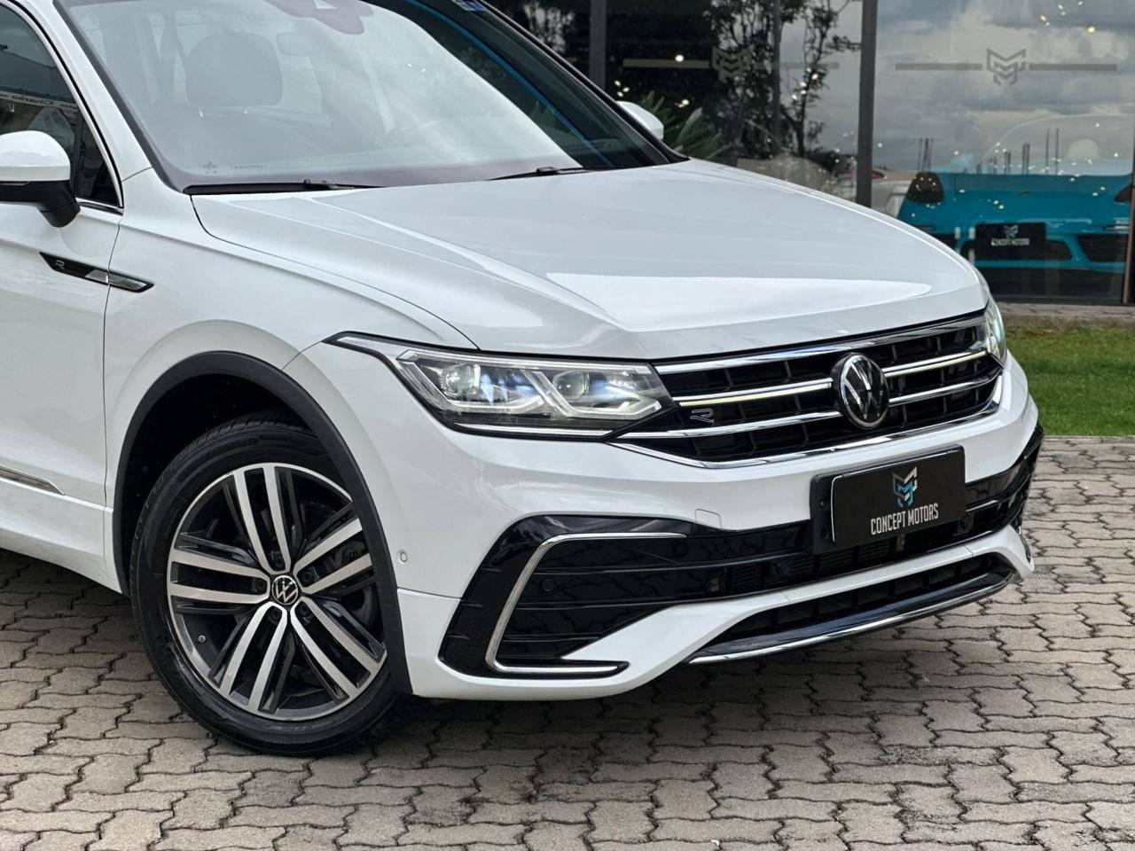Foto numero 4 do veiculo Volkswagen Tiguan Allspac R-Line 300 TSI 2.0  - Branca - 2024/2024