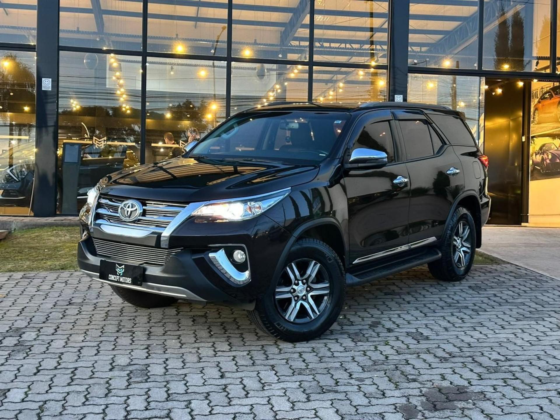 Foto numero 4 do veiculo Toyota Hilux SW4 SRV 4x2 2.7 Flex 16V Aut.  - Marrom - 2018/2019