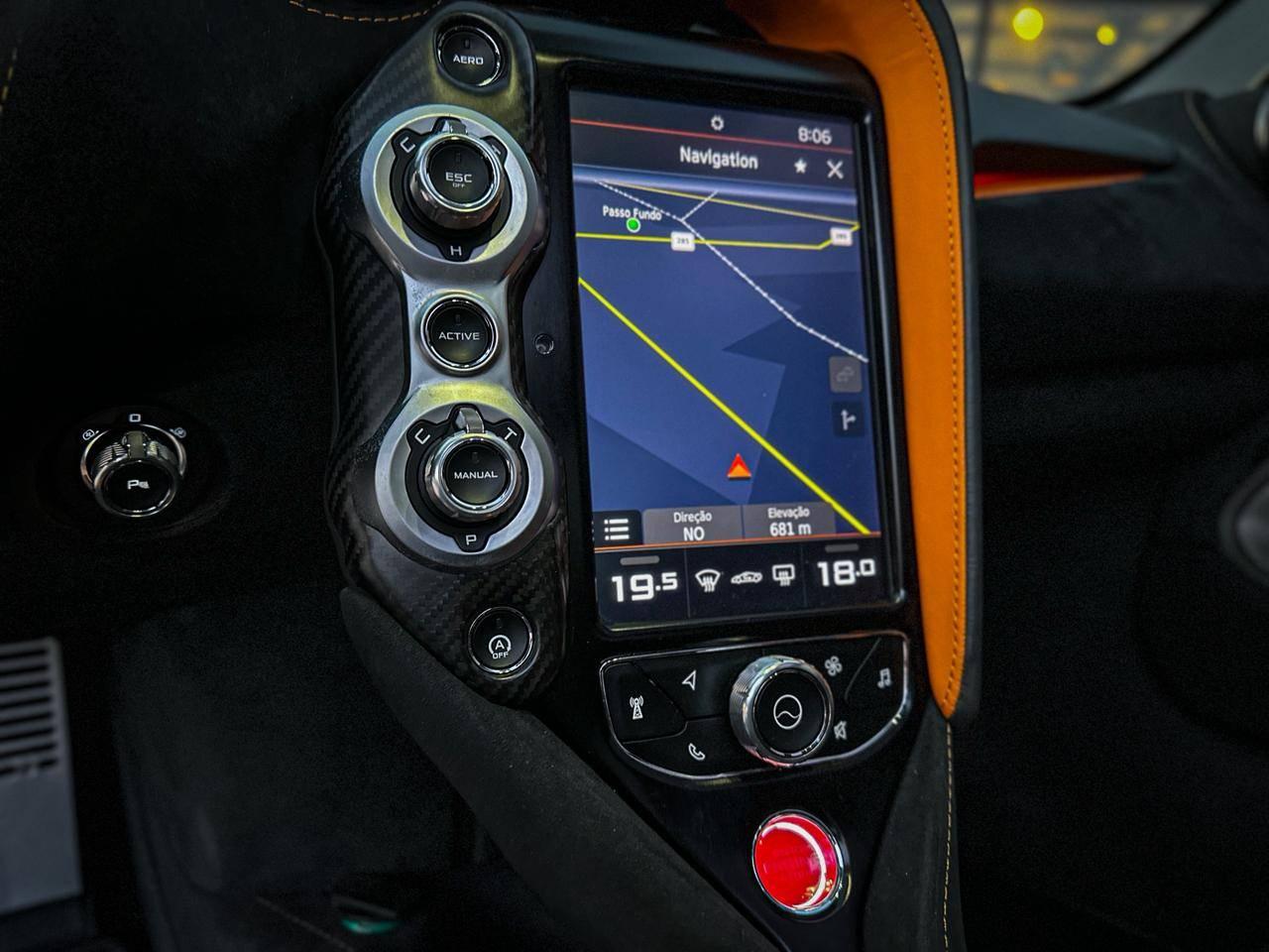 Foto numero 10 do veiculo Mclaren 720S Coupe 4.0 Bi-Turbo V8 2p  - Azul - 2018/2019