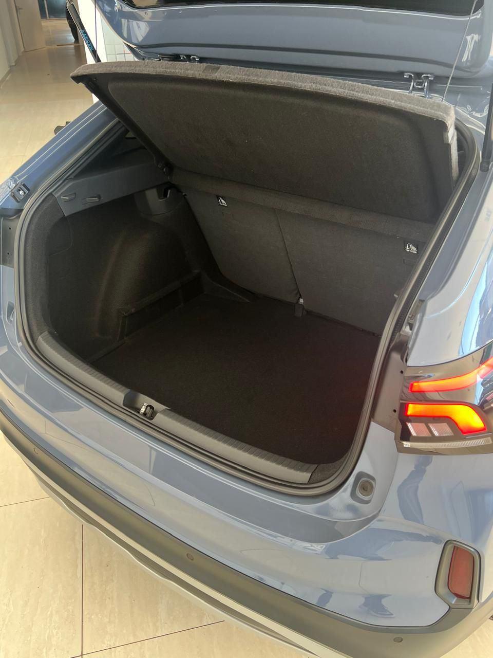 Foto numero 2 do veiculo Volkswagen Nivus Highline 1.0 200 TSI Flex Aut.  - Azul - 2025/2025