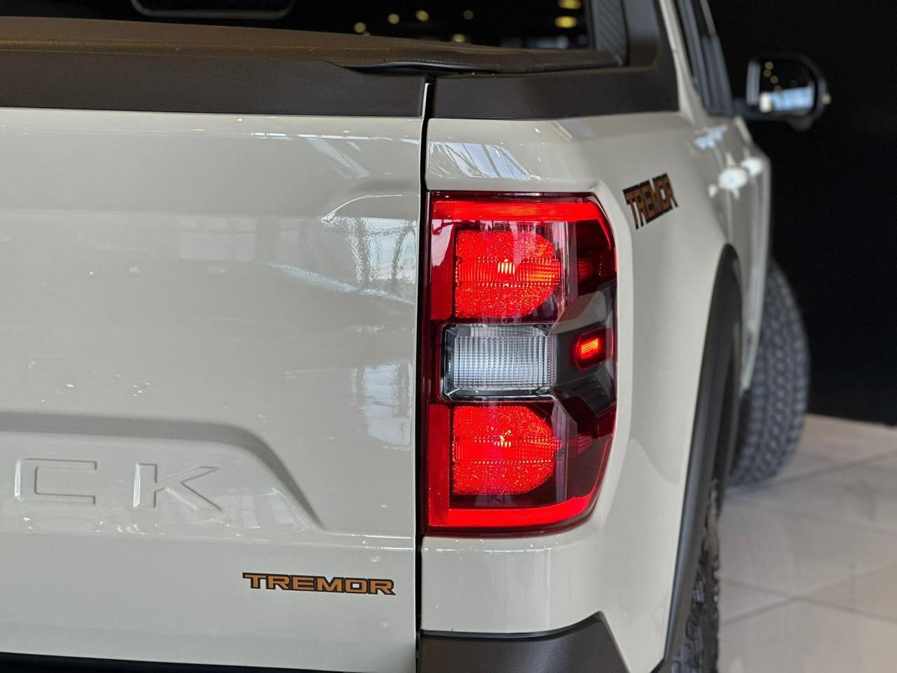Foto numero 15 do veiculo Ford Maverick Tremor 2.0 EcoBoost 4WD Aut. - Branca - 2025/2025