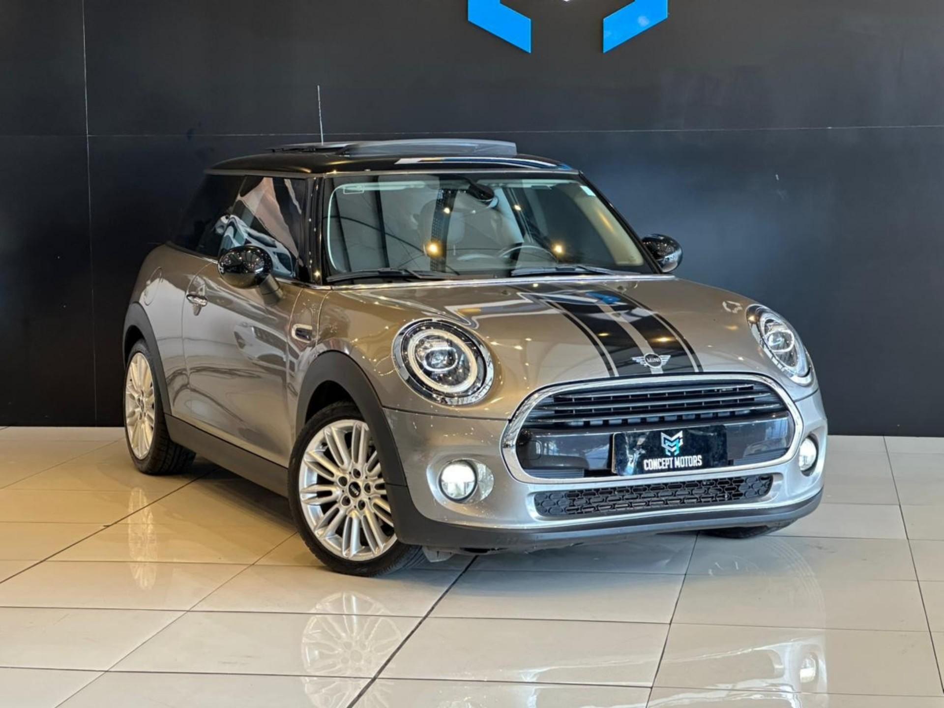 Foto numero 1 do veiculo Mini Cooper 1.5 Turbo 12V 3p Aut.  - Cinza - 2018/2019