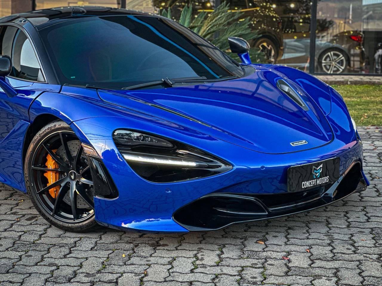 Foto numero 4 do veiculo Mclaren 720S Coupe 4.0 Bi-Turbo V8 2p  - Azul - 2018/2019