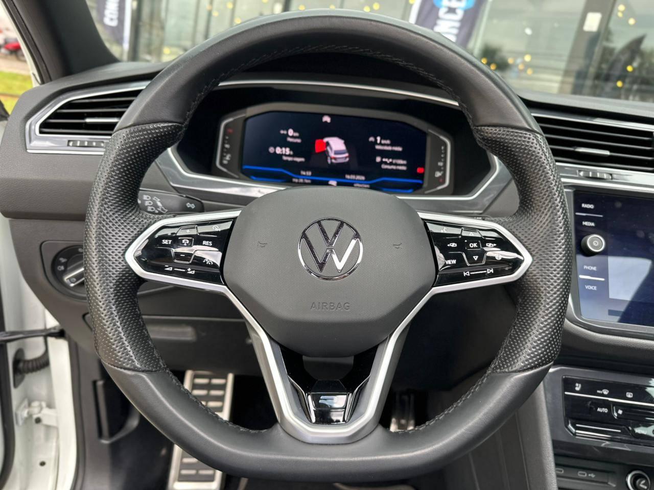 Foto numero 7 do veiculo Volkswagen Tiguan Allspac R-Line 300 TSI 2.0  - Branca - 2024/2024