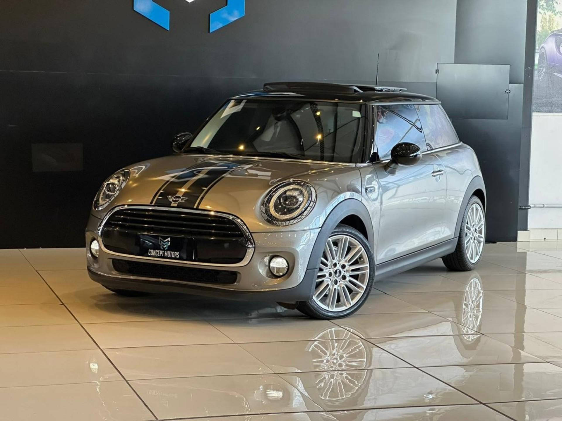 Foto numero 3 do veiculo Mini Cooper 1.5 Turbo 12V 3p Aut.  - Cinza - 2018/2019