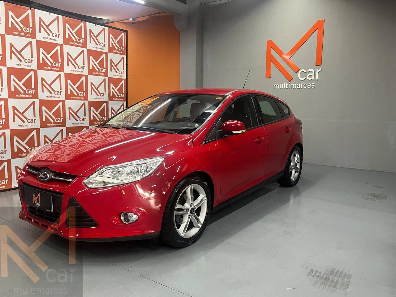 Foto numero 2 do veiculo Ford Focus I/  SE AT 2.0 H - Vermelha - 2013/2014