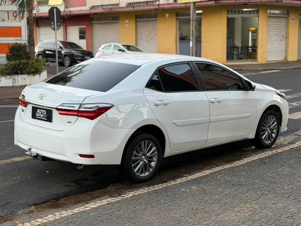 Foto numero 1 do veiculo Toyota Corolla GLi Upper 1.8 Flex 16V Aut.  - Branca - 2018/2019