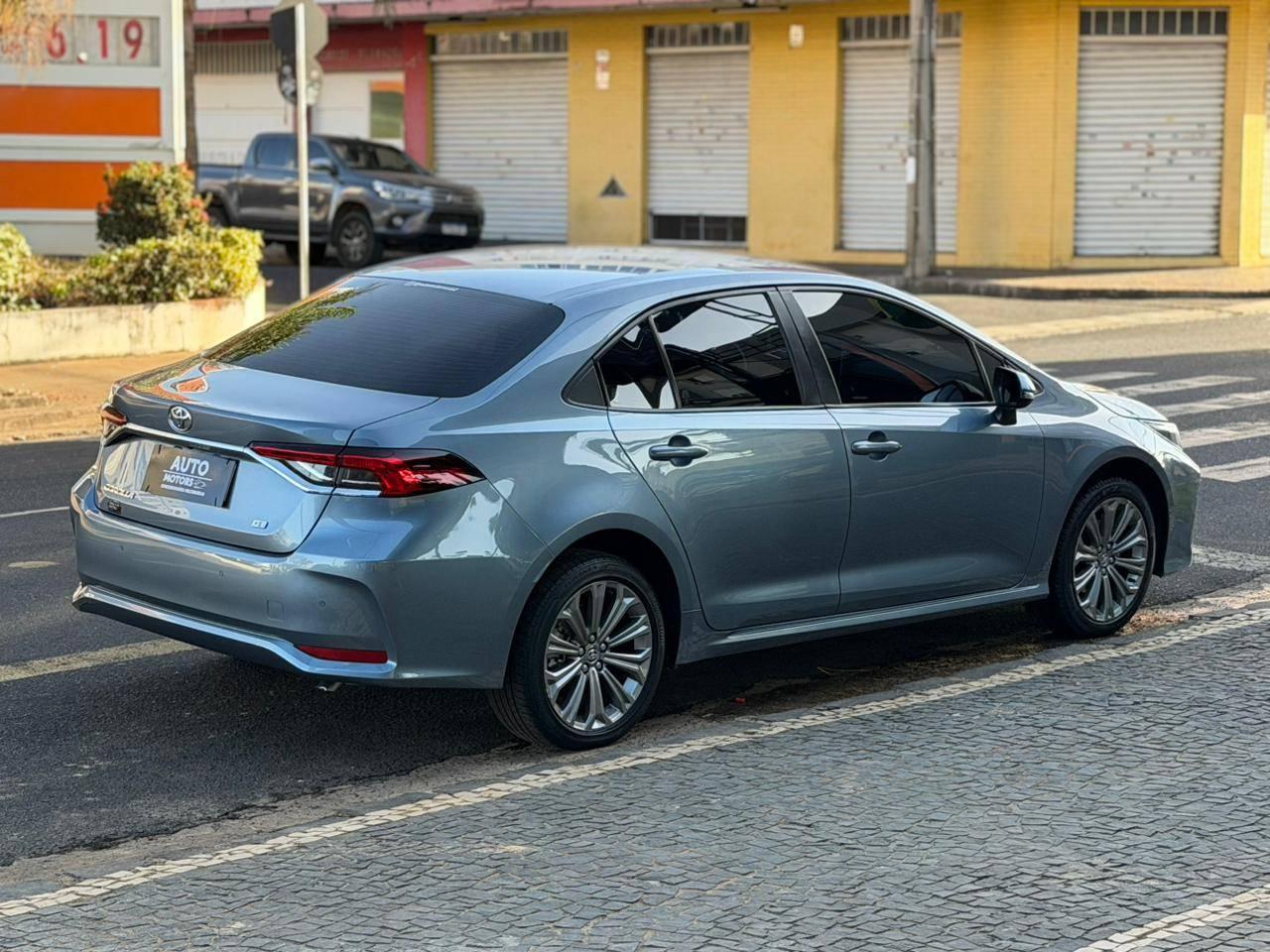 Foto numero 1 do veiculo Toyota Corolla XEi 2.0 Flex 16V Aut.  - Cinza - 2020/2021