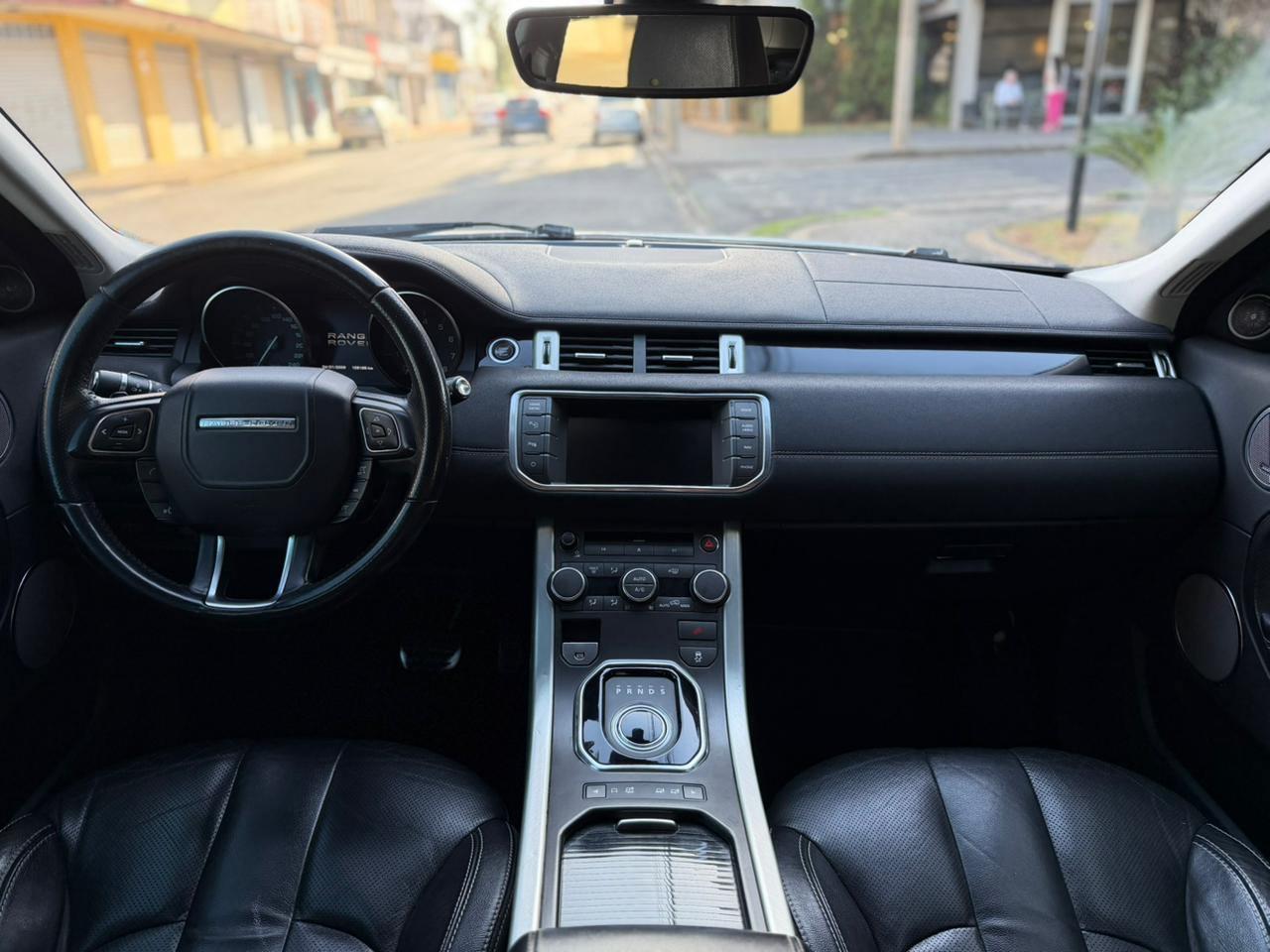 Foto numero 2 do veiculo Land Rover Range Rover Evoque  DYNAMIC 2.0 AUT. - Branca - 2012/2013