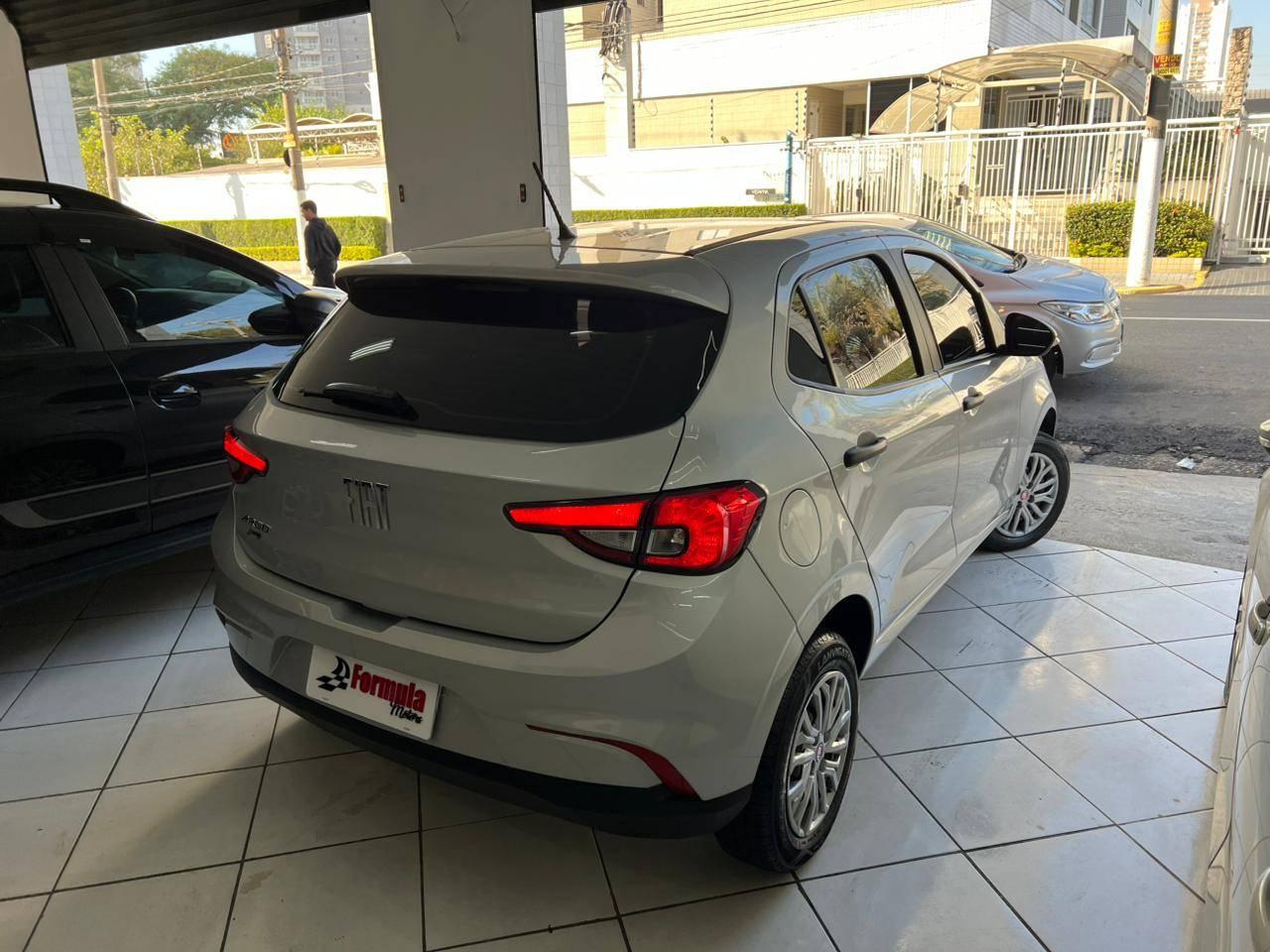 Foto numero 1 do veiculo Fiat Argo 1.0 - Prata - 2025/2025