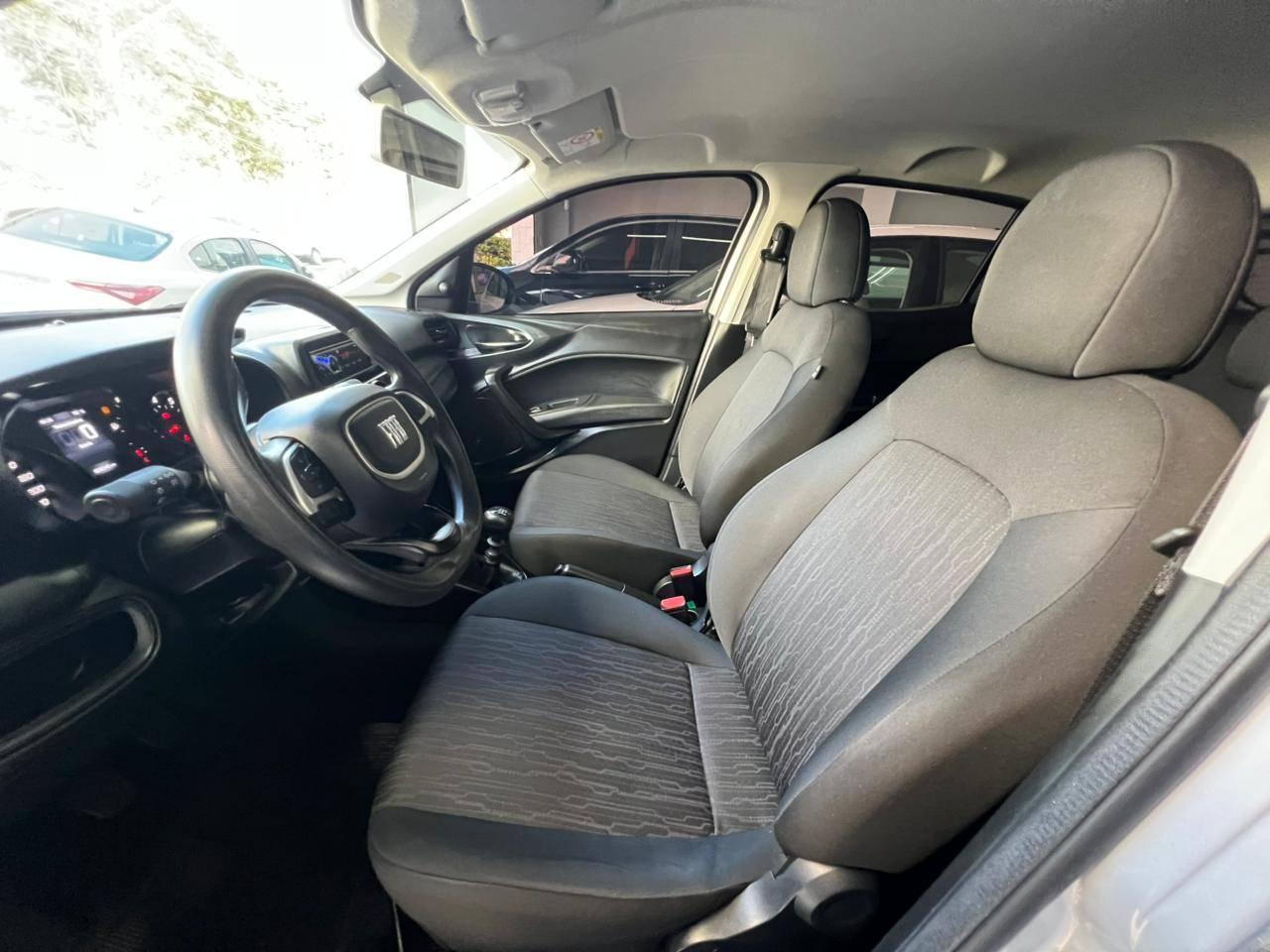 Foto numero 8 do veiculo Fiat Argo 1.0 - Prata - 2025/2025