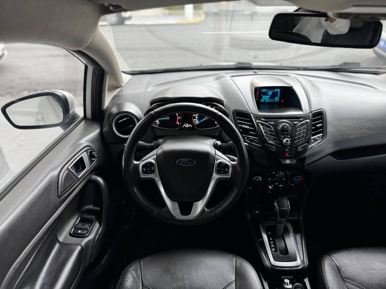 Foto numero 4 do veiculo Ford Fiesta Sed. TI./TI.Plus1.6 16V Flex Aut.  - Branca - 2014/2014