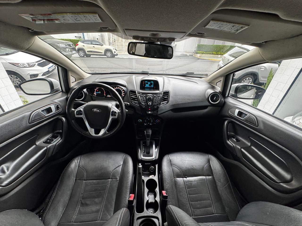 Foto numero 3 do veiculo Ford Fiesta Sed. TI./TI.Plus1.6 16V Flex Aut.  - Branca - 2014/2014