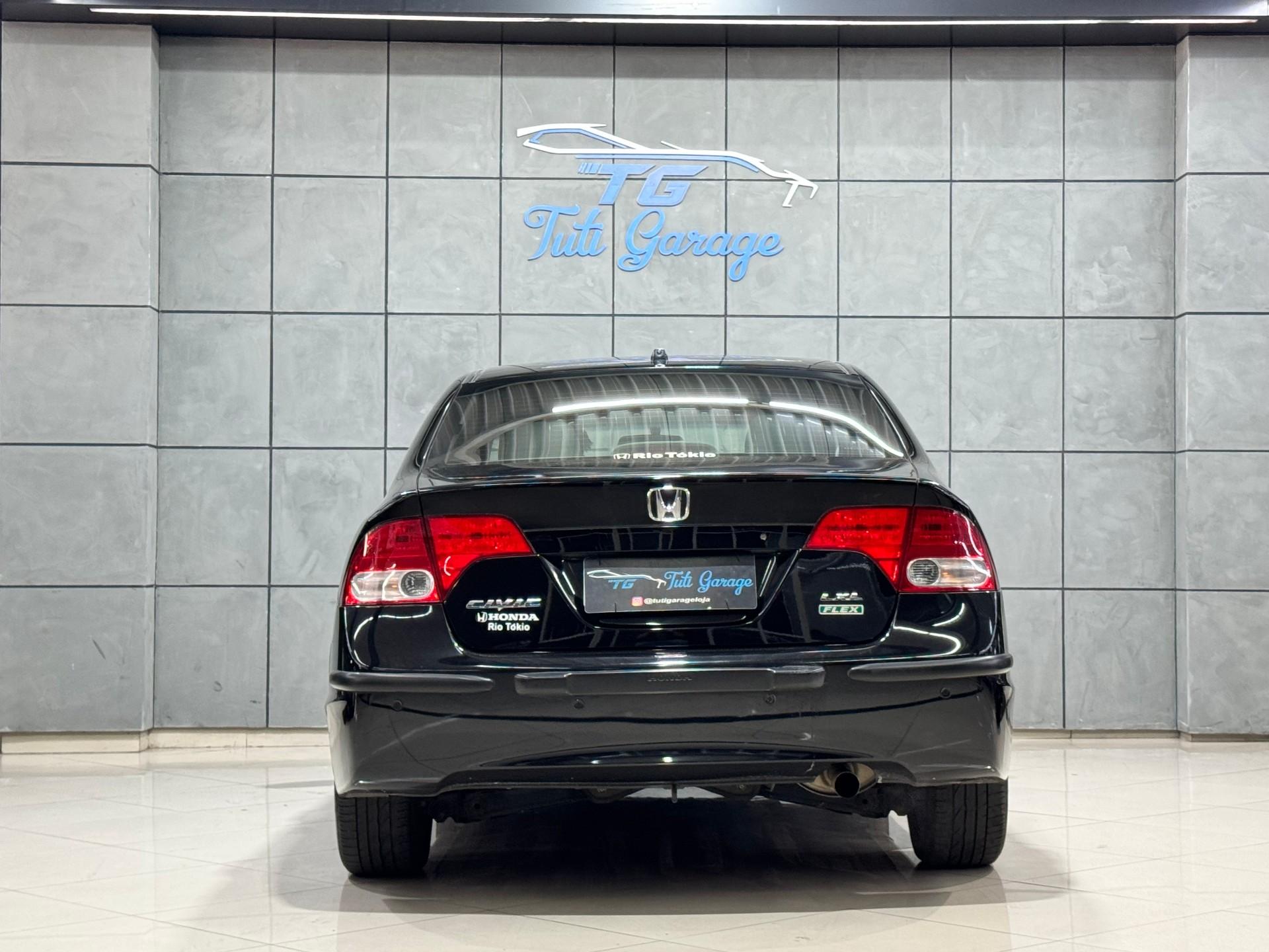 Foto numero 3 do veiculo Honda Civic Sed. LXL/LXL SE 1.8 Flex 16V Mec.  - Preta - 2010/2010