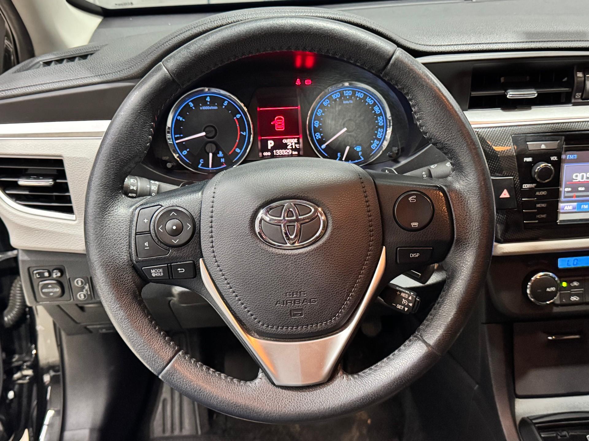 Foto numero 20 do veiculo Toyota Corolla XEi 2.0 Flex 16V Aut.  - Preta - 2015/2016