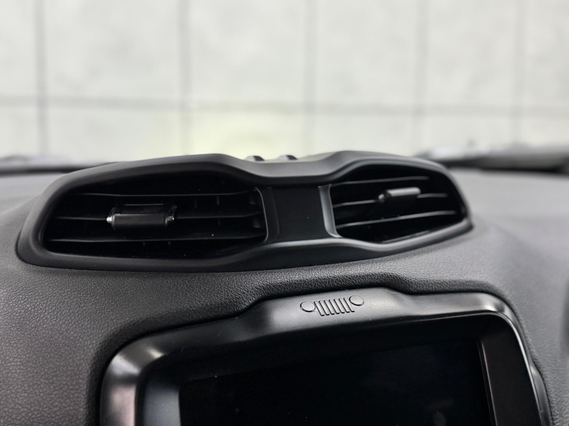 Foto numero 11 do veiculo Jeep Renegade Long. T270 1.3 TB 4x2 Flex Aut.  - Preta - 2024/2025