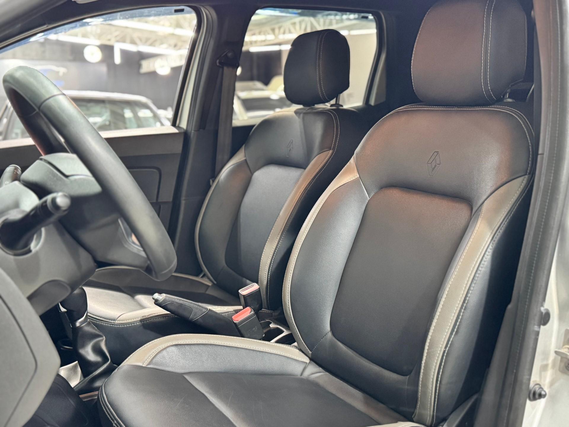 Foto numero 5 do veiculo Renault Duster Zen 1.6 16V Flex Aut.  - Prata - 2020/2021