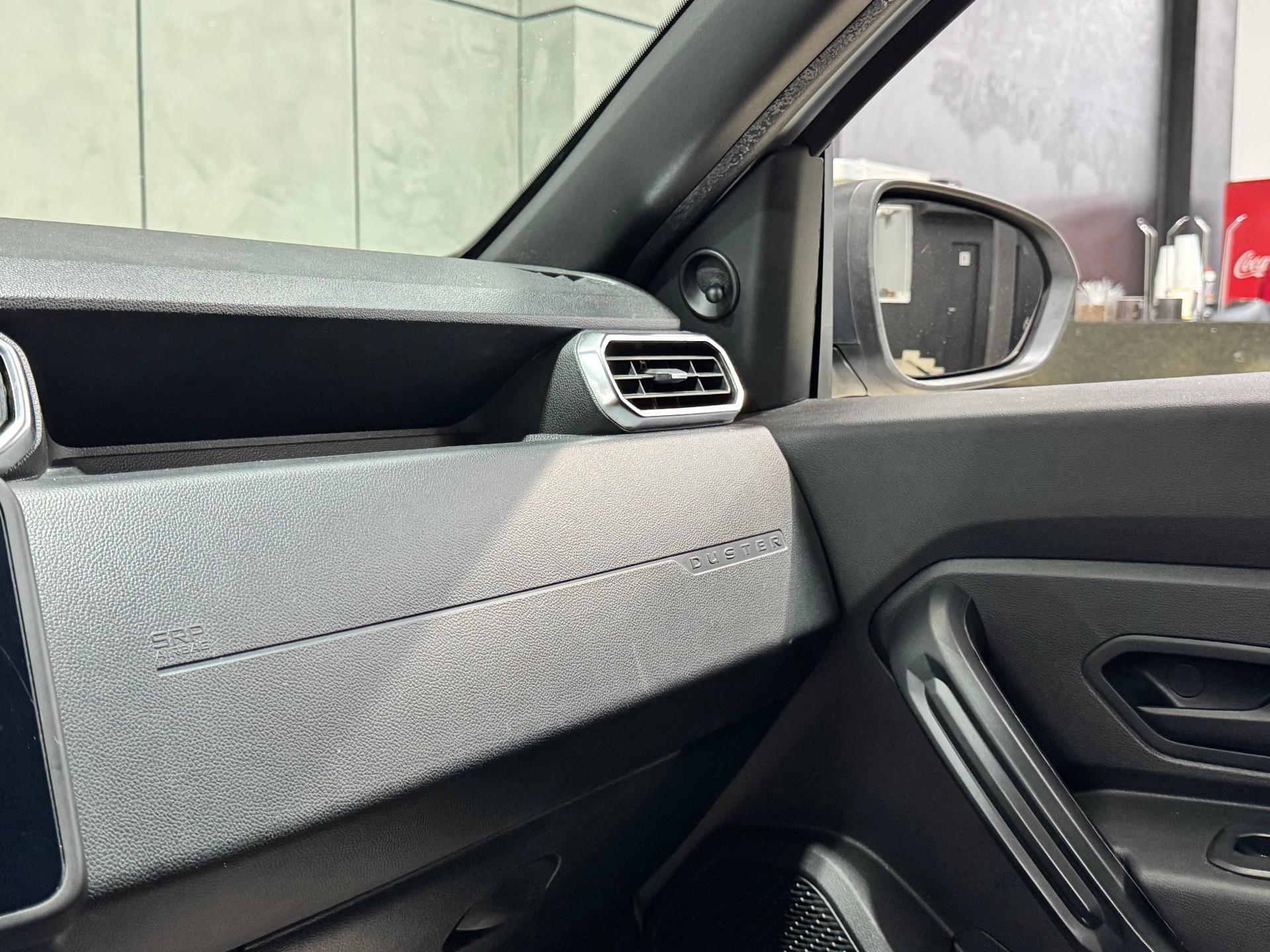 Foto numero 10 do veiculo Renault Duster Zen 1.6 16V Flex Mec.  - Branca - 2022/2023