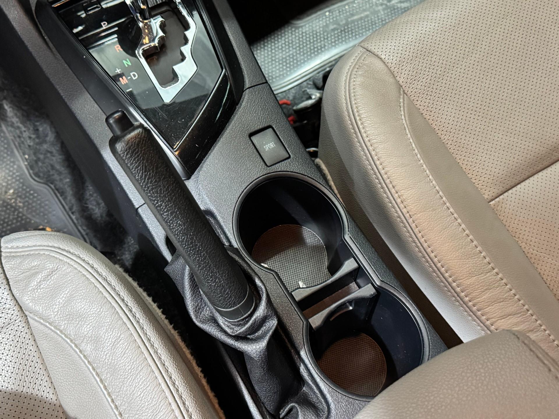 Foto numero 15 do veiculo Toyota Corolla XEi 2.0 Flex 16V Aut.  - Preta - 2015/2016