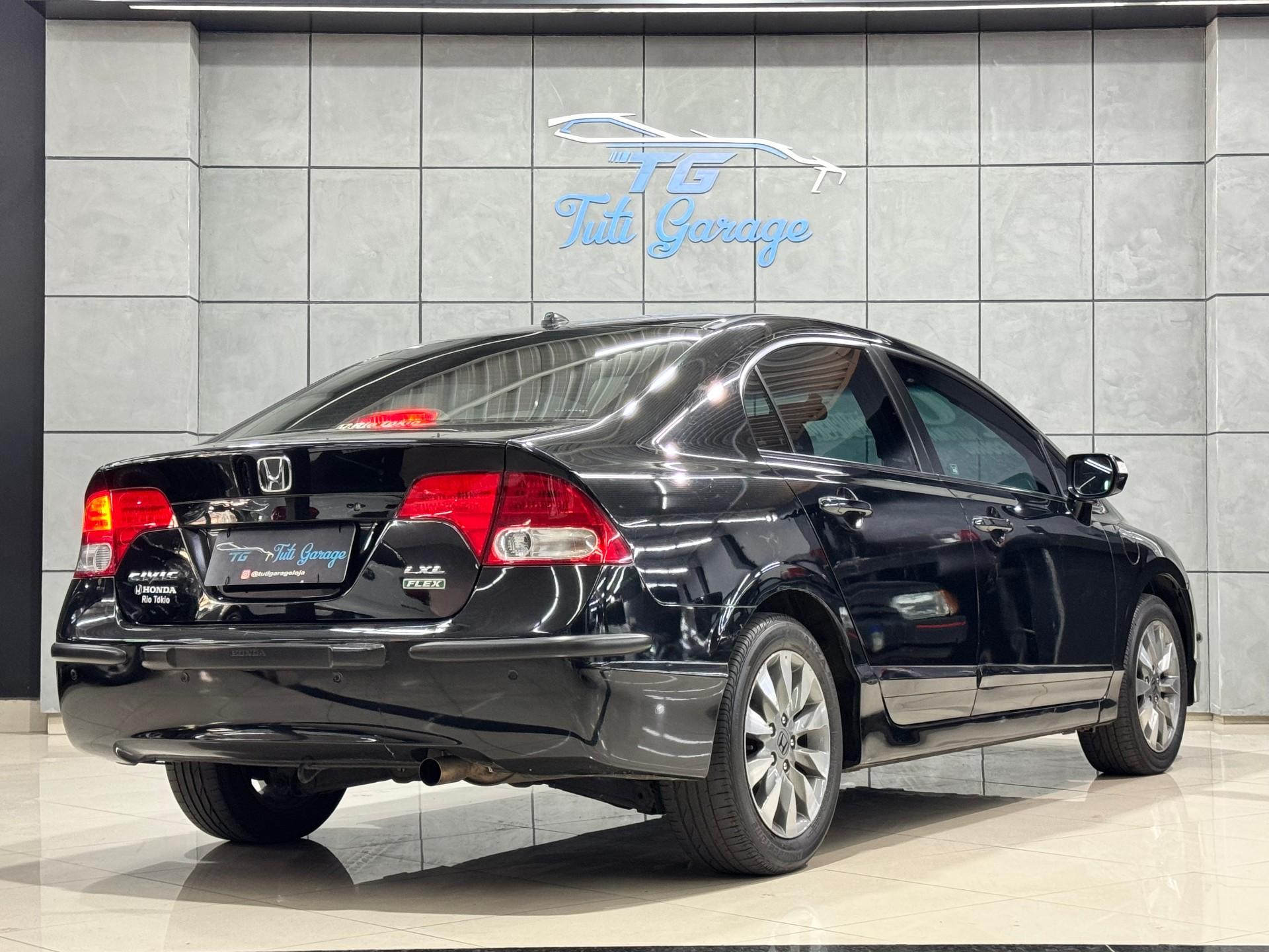 Foto numero 4 do veiculo Honda Civic Sed. LXL/LXL SE 1.8 Flex 16V Mec.  - Preta - 2010/2010