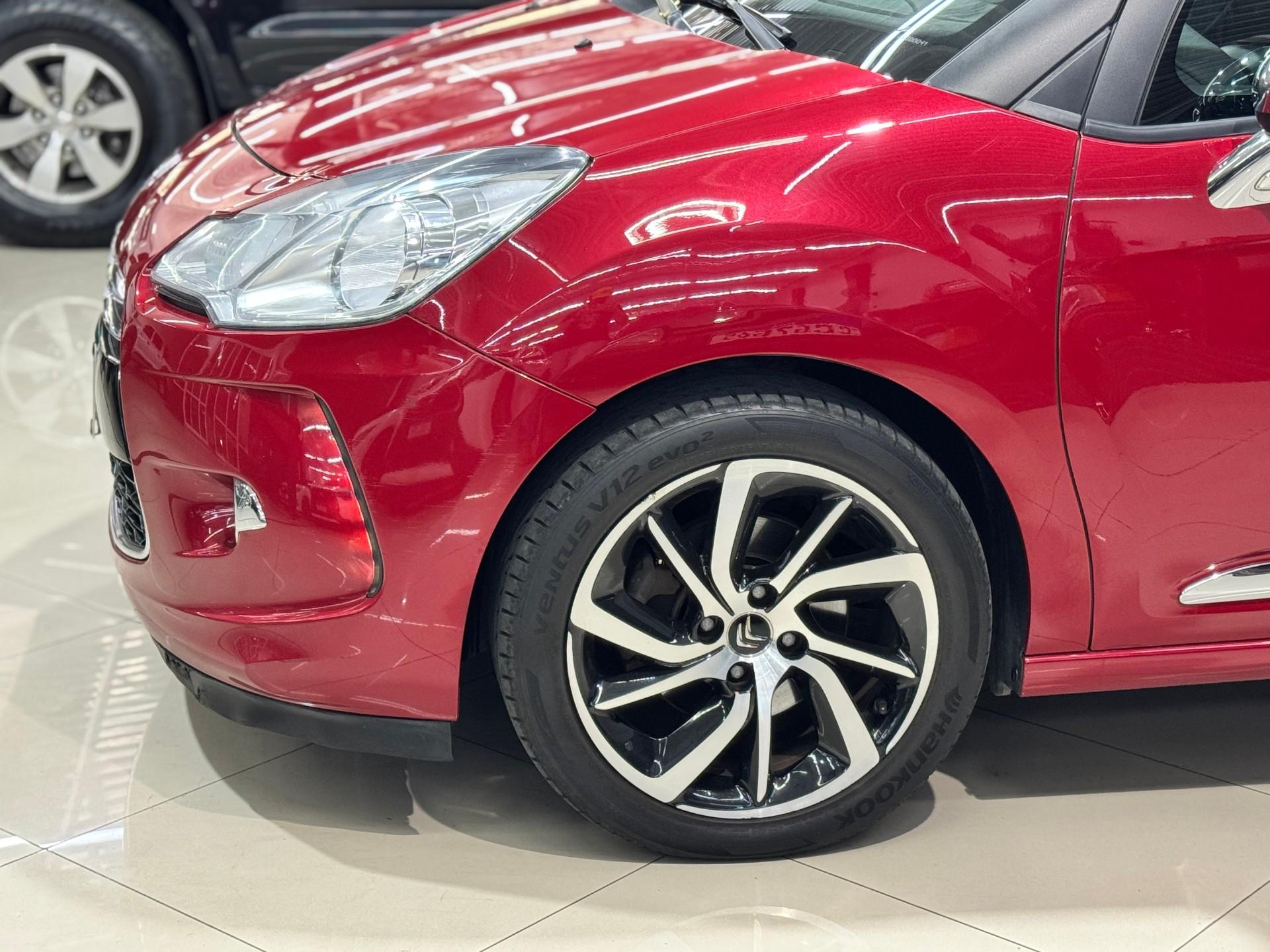Foto numero 12 do veiculo Citroën DS3 Sport Chic 1.6 TB 16V 3p Mec.  - Vermelha - 2015/2016