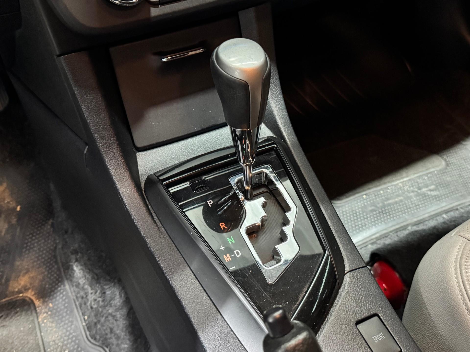 Foto numero 19 do veiculo Toyota Corolla XEi 2.0 Flex 16V Aut.  - Preta - 2015/2016