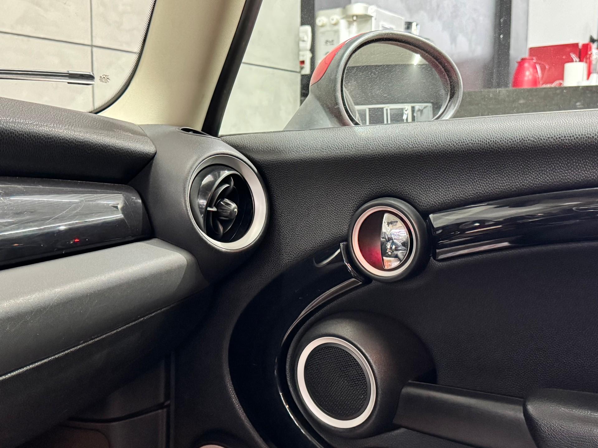 Foto numero 14 do veiculo Mini Cooper 1.6 Aut.  - Vermelha - 2010/2011