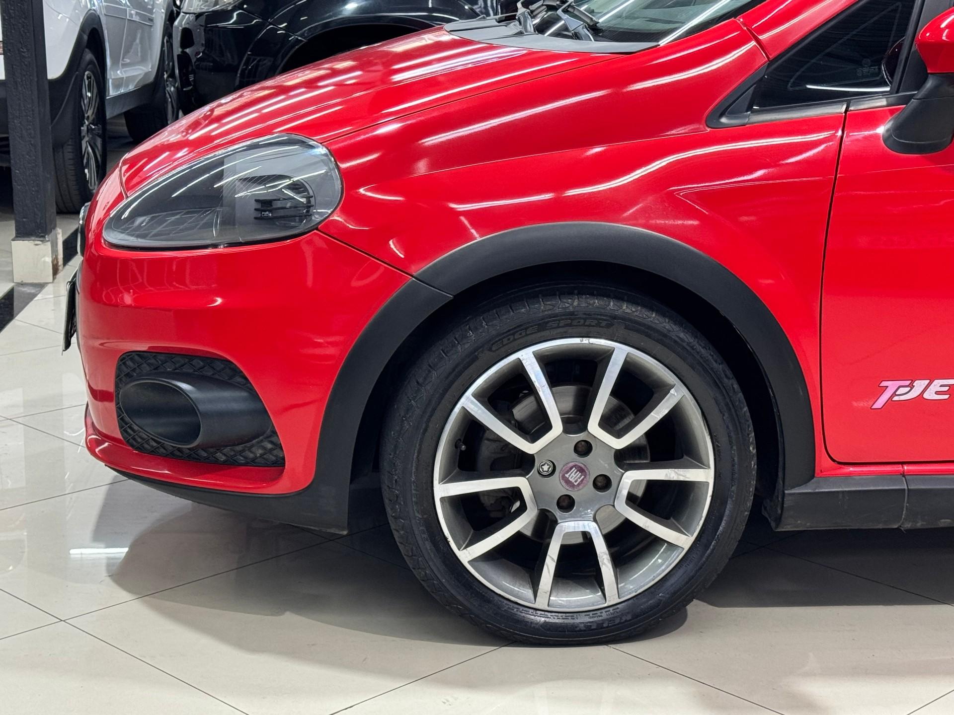 Foto numero 8 do veiculo Fiat Punto T-JET 1.4 16V Turbo 5p  - Vermelha - 2009/2010