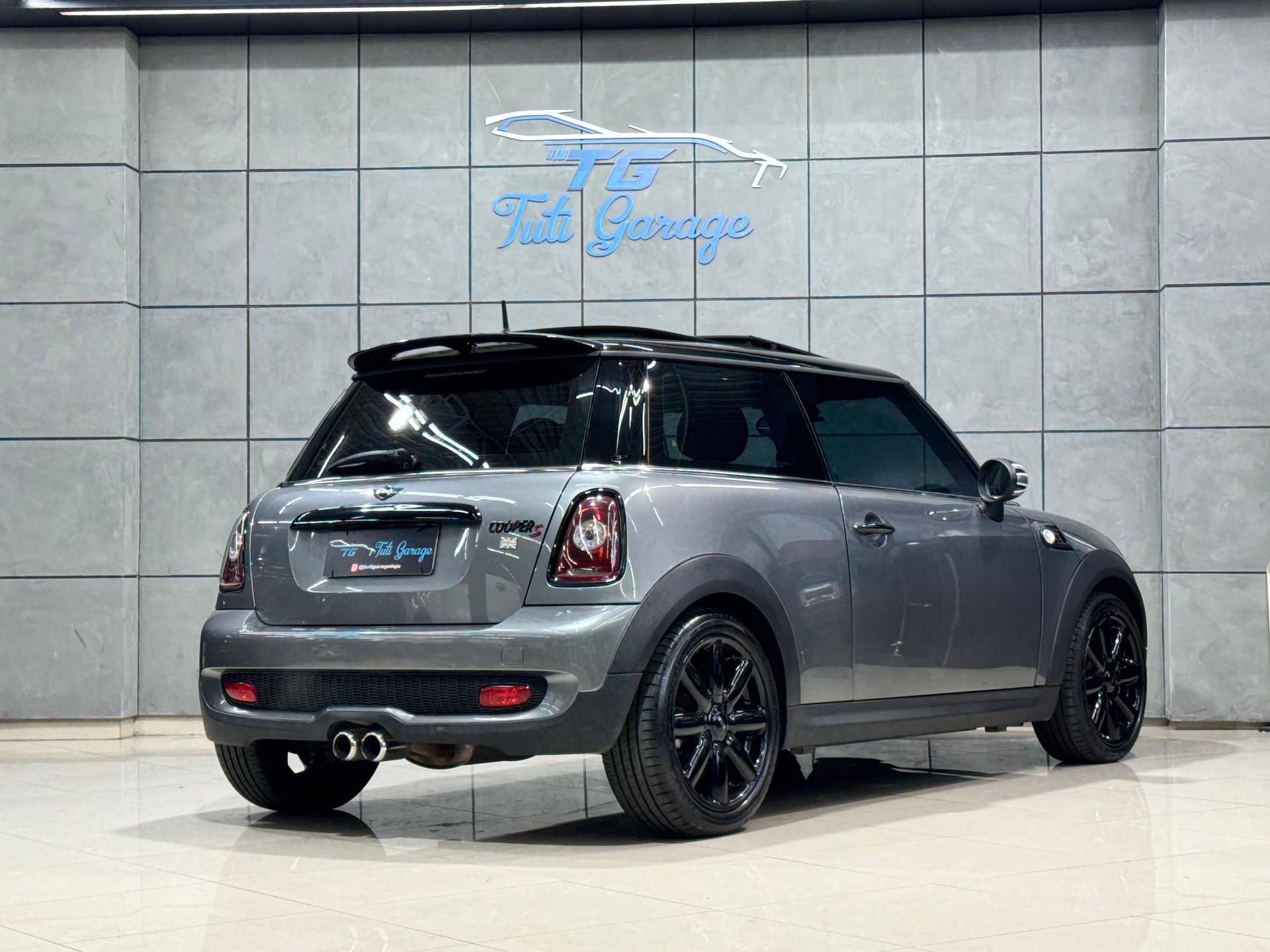 Foto numero 12 do veiculo Mini Cooper S 1.6 Aut.  - Prata - 2009/2010