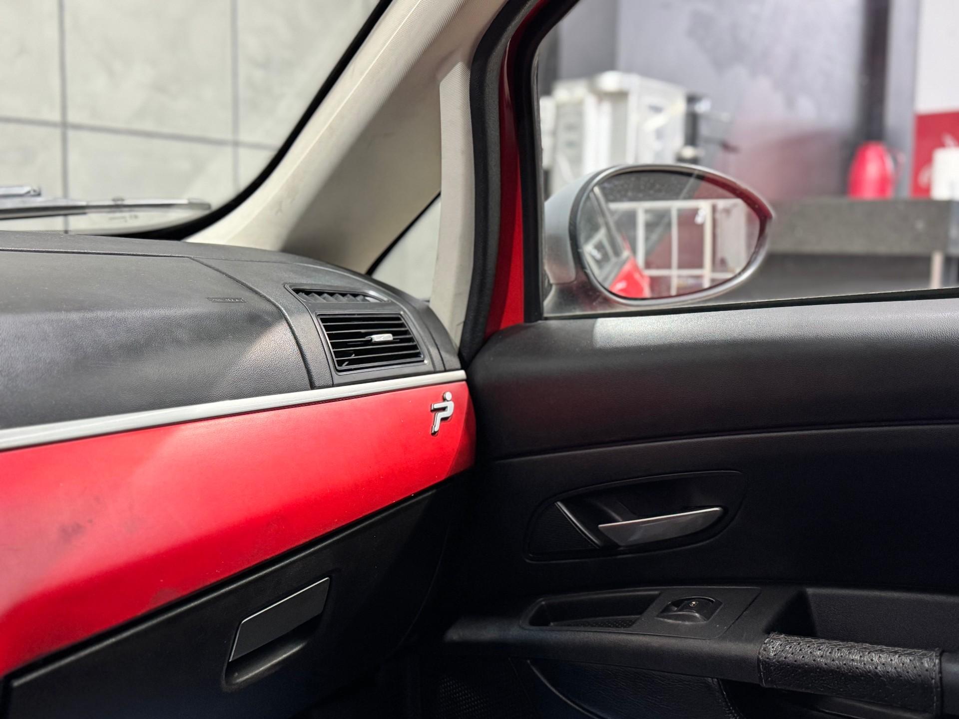 Foto numero 12 do veiculo Fiat Punto T-JET 1.4 16V Turbo 5p  - Vermelha - 2009/2010
