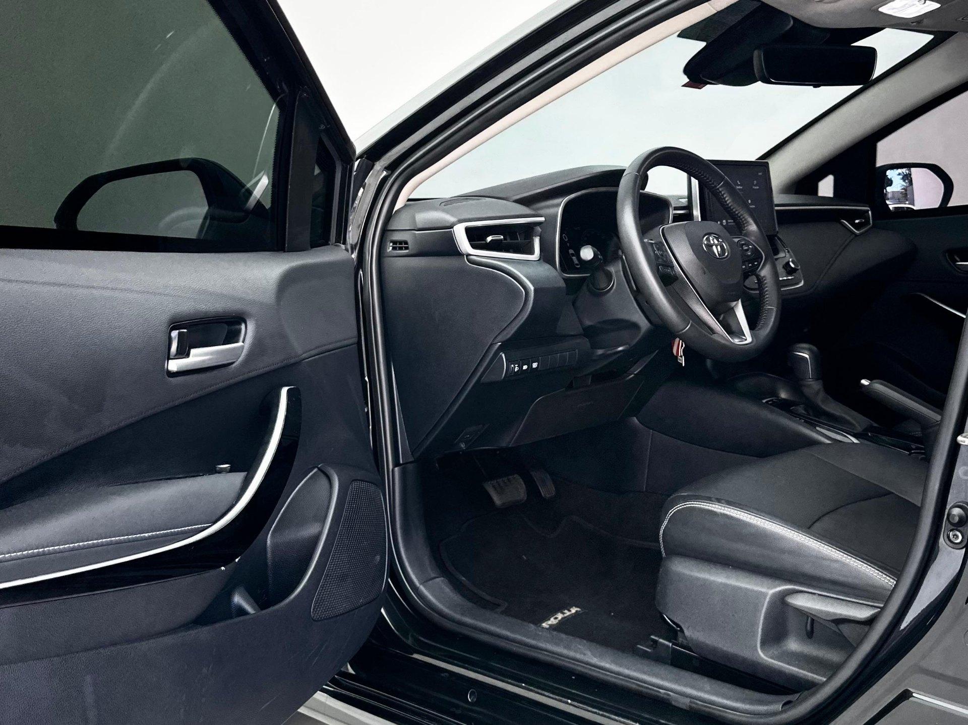 Toyota Corolla XEI 20 2024