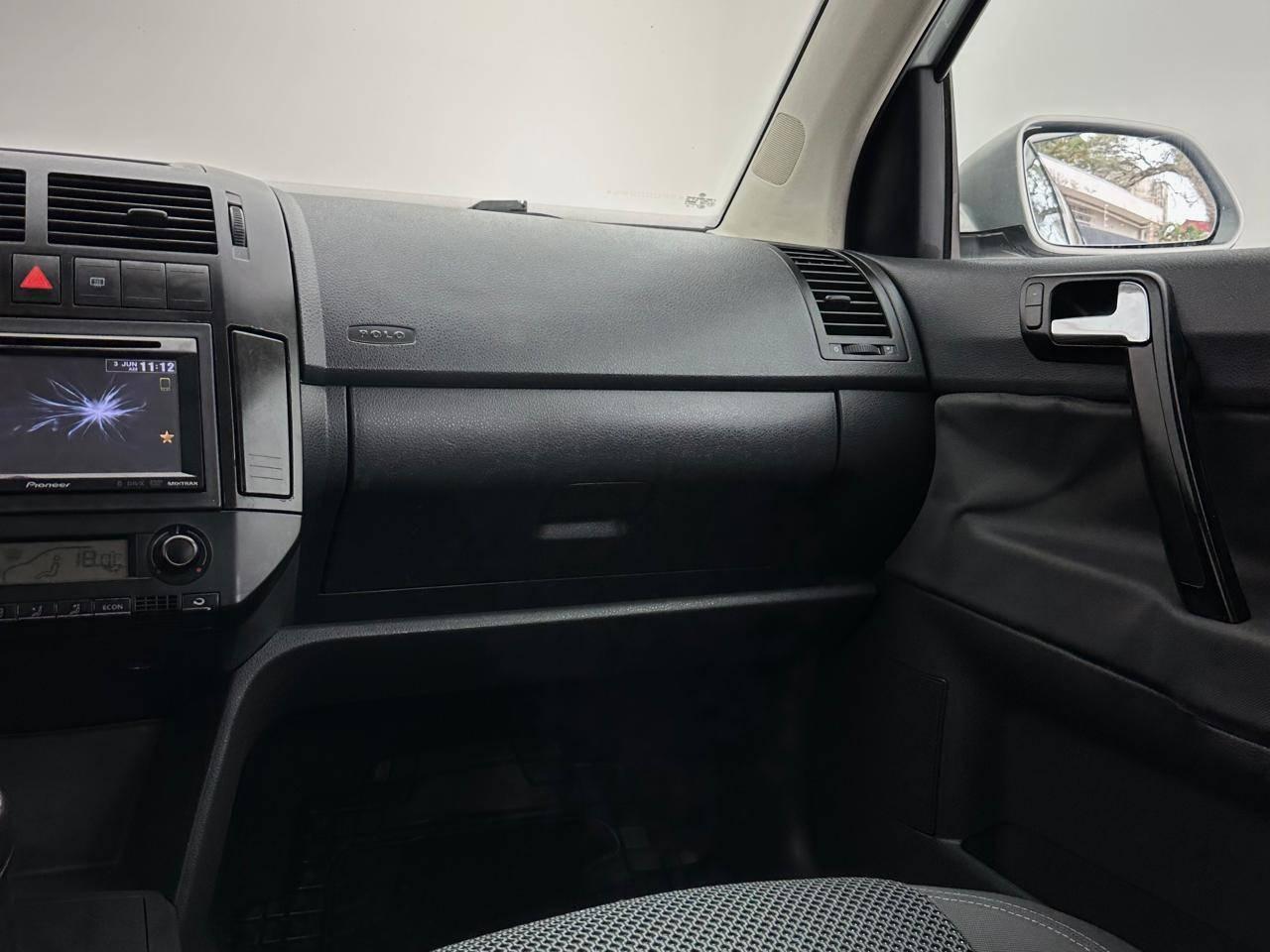 Volkswagen Polo W/ 1.6 E-FLEX 2011