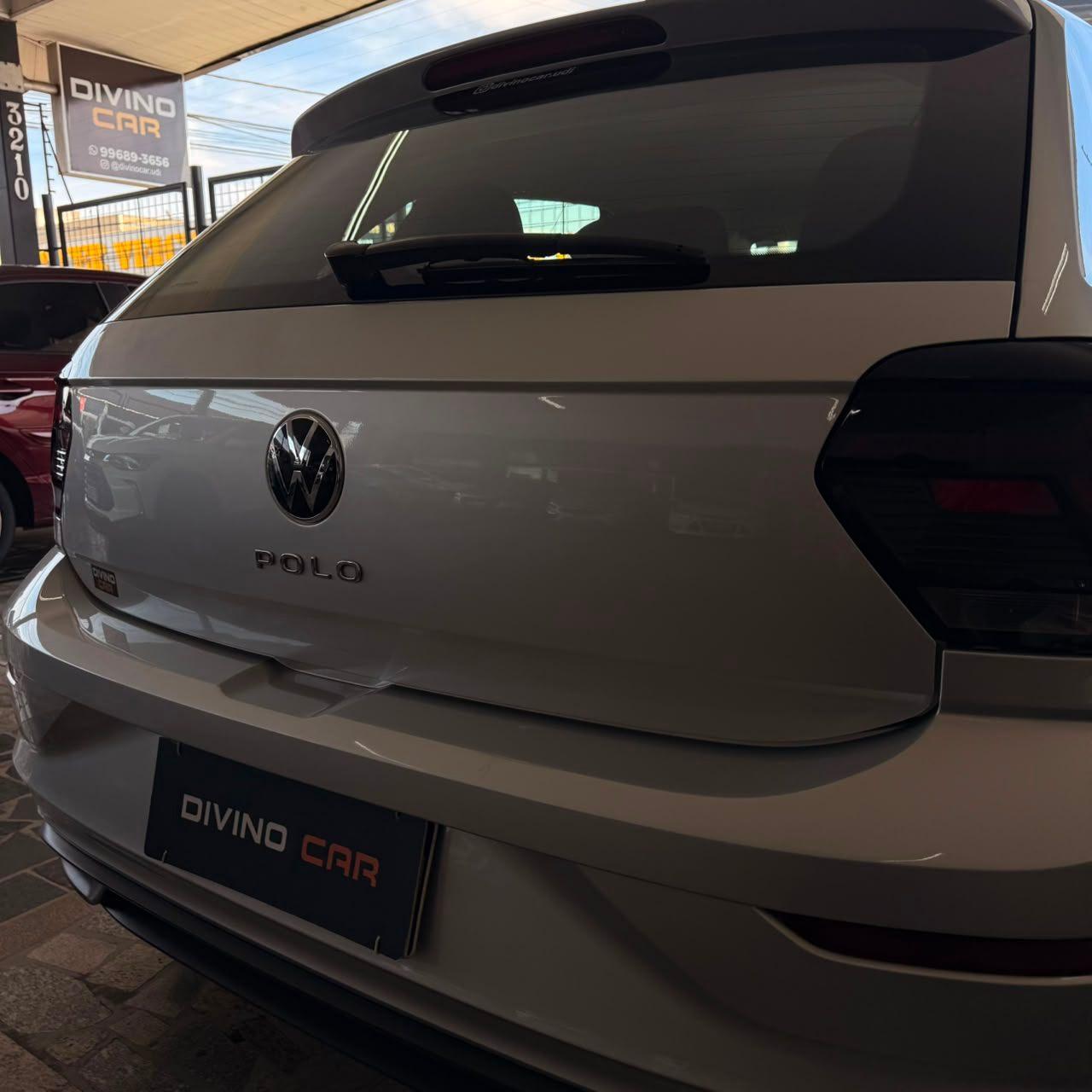 Foto numero 7 do veiculo Volkswagen Polo 1.0 MPI Flex 12V 5p  - Prata - 2023/2023