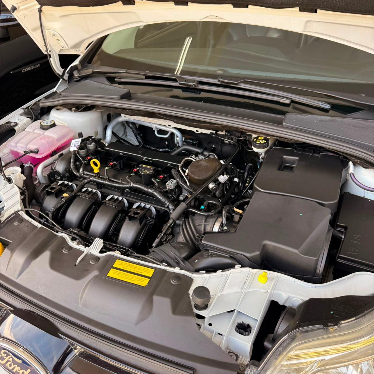 Foto numero 19 do veiculo Ford Focus Sed. TI./TI.Plus 2.0 16V Flex  Aut  - Branca - 2014/2015