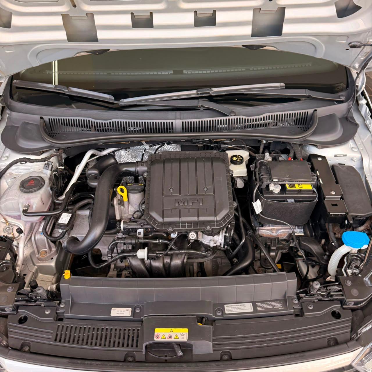Foto numero 18 do veiculo Volkswagen Polo 1.0 MPI Flex 12V 5p  - Prata - 2023/2023