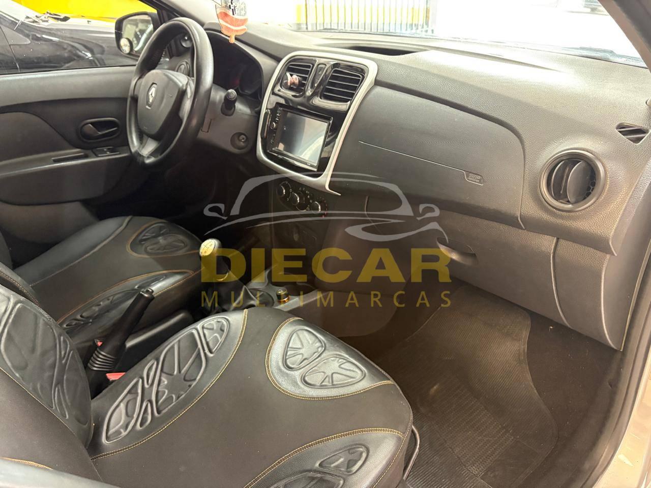Foto numero 10 do veiculo Renault Sandero AUTH 10 - Prata - 2015/2016