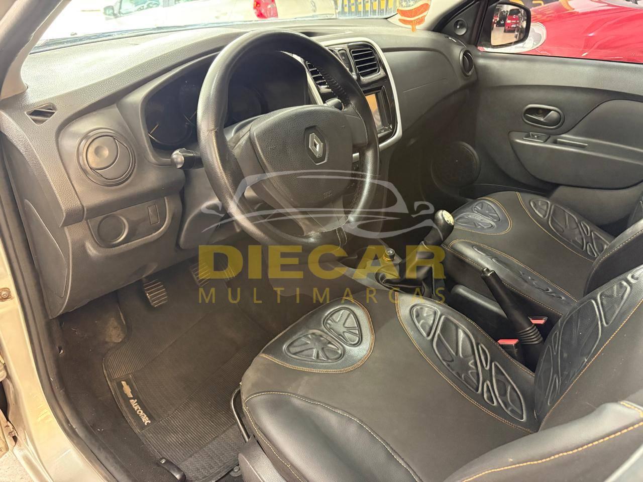 Foto numero 8 do veiculo Renault Sandero AUTH 10 - Prata - 2015/2016