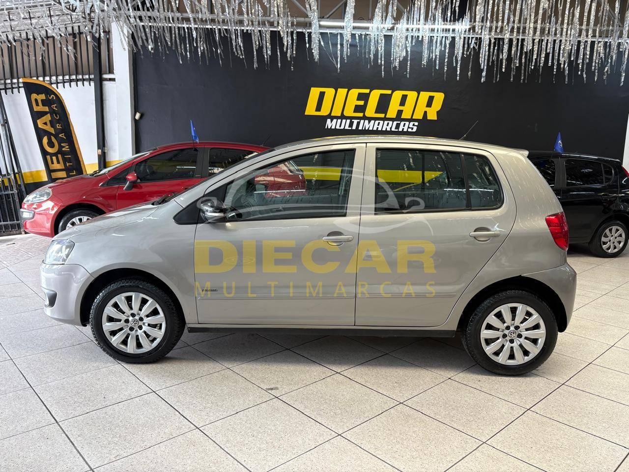 Foto numero 8 do veiculo Volkswagen Fox W/ 1.0 GII - Prata - 2012/2012