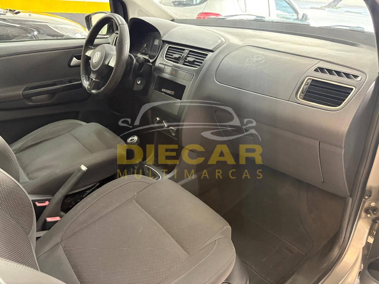 Foto numero 12 do veiculo Volkswagen Fox W/ 1.0 GII - Prata - 2012/2012
