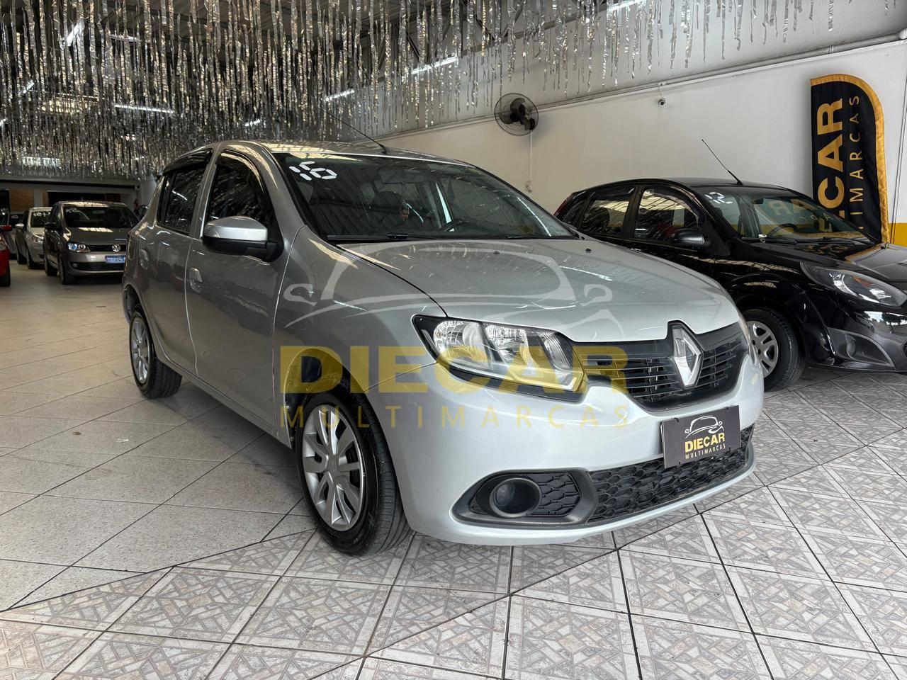 Foto numero 2 do veiculo Renault Sandero AUTH 10 - Prata - 2015/2016