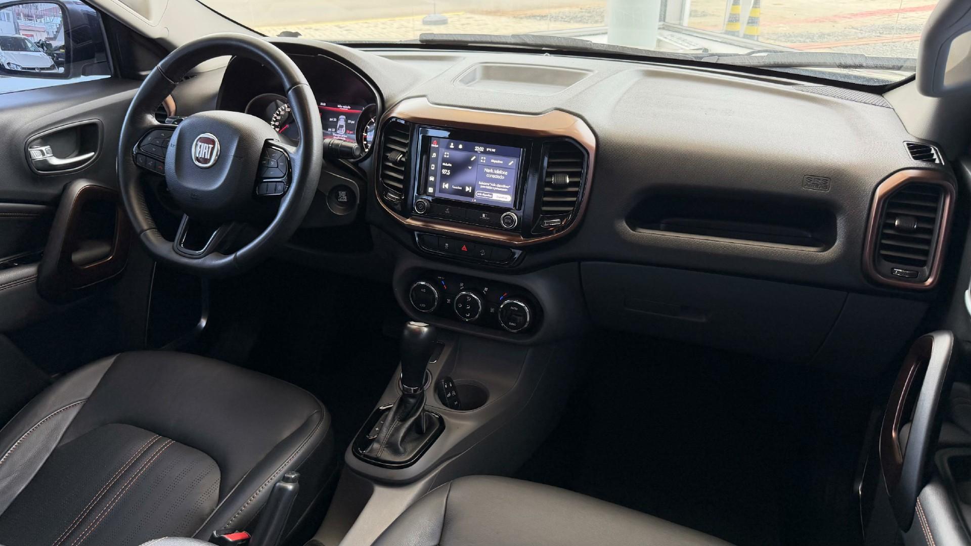 Foto numero 11 do veiculo Fiat Toro Volcano 2.0 16V 4x4 TB Diesel Aut.  - Branca - 2020/2021