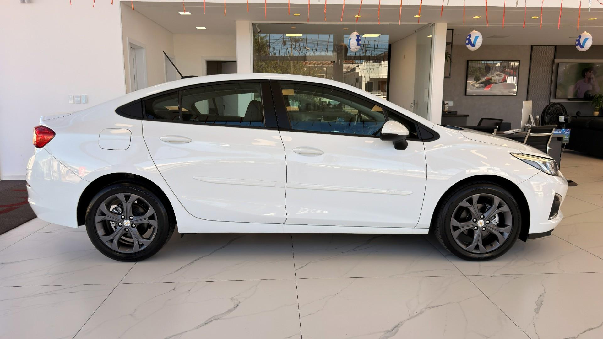 Foto numero 3 do veiculo Chevrolet Cruze LT 1.4 16V Turbo Flex 4p Aut.  - Branca - 2022/2022