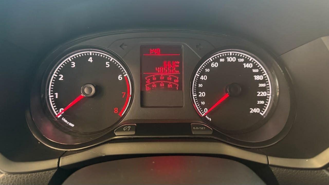 Foto numero 10 do veiculo Volkswagen Saveiro Robust 1.6 Total Flex 16V  - Branca - 2024/2025