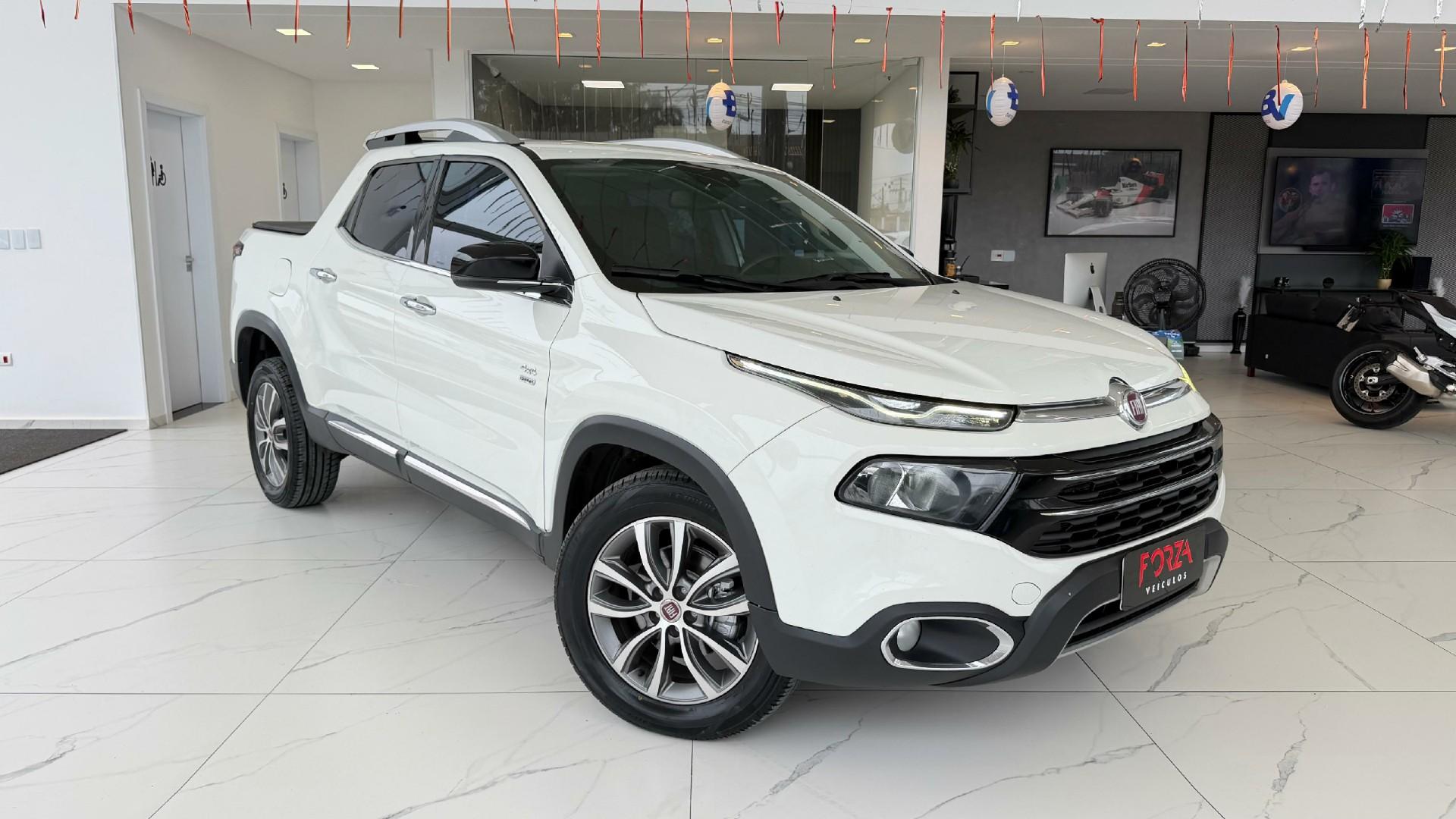 Foto numero 1 do veiculo Fiat Toro Volcano 2.0 16V 4x4 TB Diesel Aut.  - Branca - 2020/2021