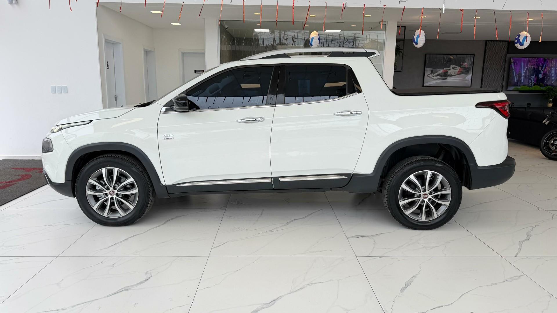 Foto numero 7 do veiculo Fiat Toro Volcano 2.0 16V 4x4 TB Diesel Aut.  - Branca - 2020/2021